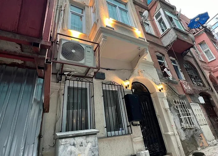 Taksim Nacre 360 Suit Istanbul